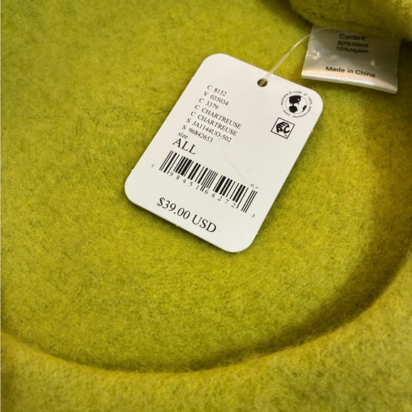 Free People Chartreuse Beret NWT - Picture 6 of 8